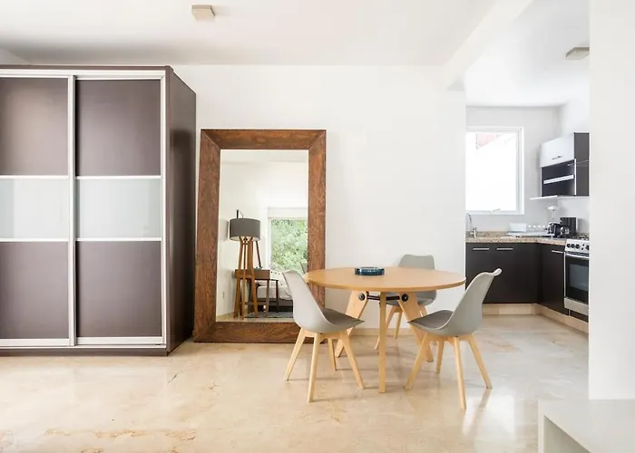 Condesa Amsterdam G Elegant 1br, 1ba Nestled On Amsterdam Avenue *
